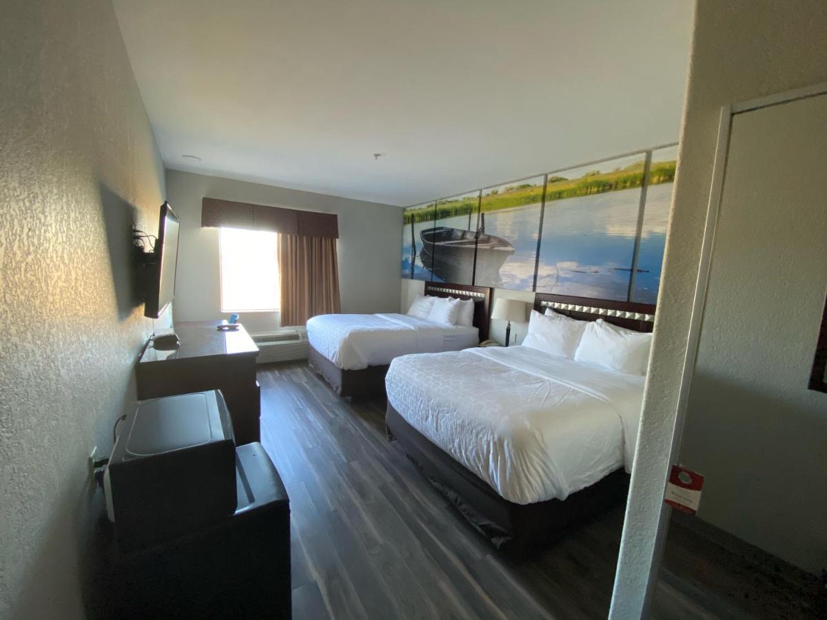 Clarion Pointe Sulphur - Lake Charles Room photo